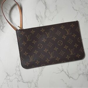 Louis Vuitton Monogram Neverfull Pouch